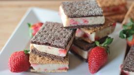 Healthy Ice cream Sandwitches